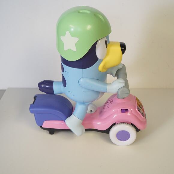 VTech Bluey Scooter Time Bluey- Tested and Works Moves Plays Music & Games - Picture 6 of 7